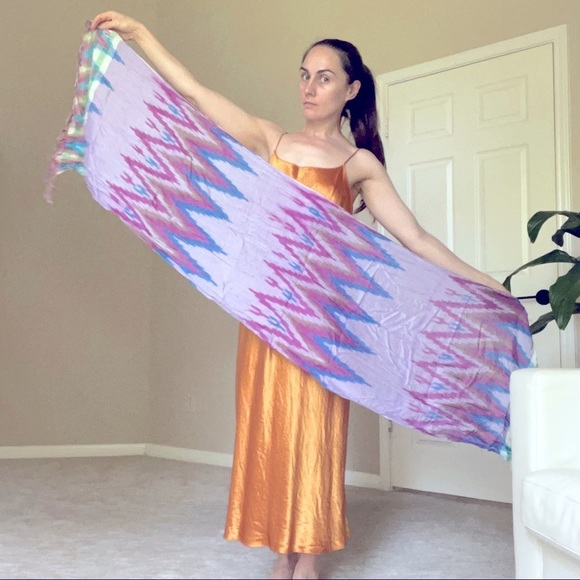 Ikat Zig Zag Flame Stitch Pattern Lightweight Large Crinkle Scarf - Picture 5 of 9